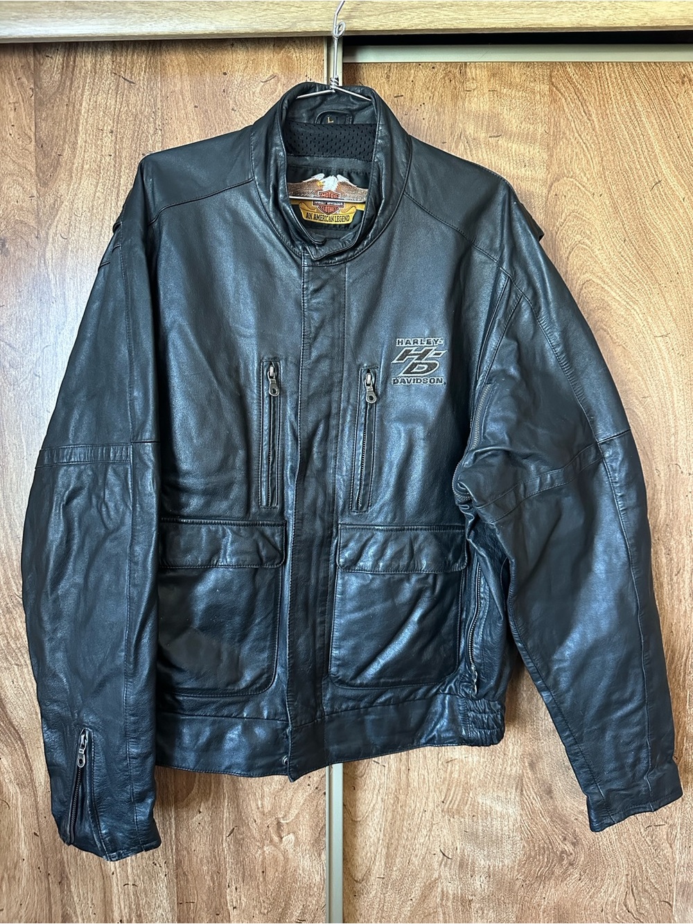 Harley-Davidson Black Leather Bomber Jacket with Zip Pockets